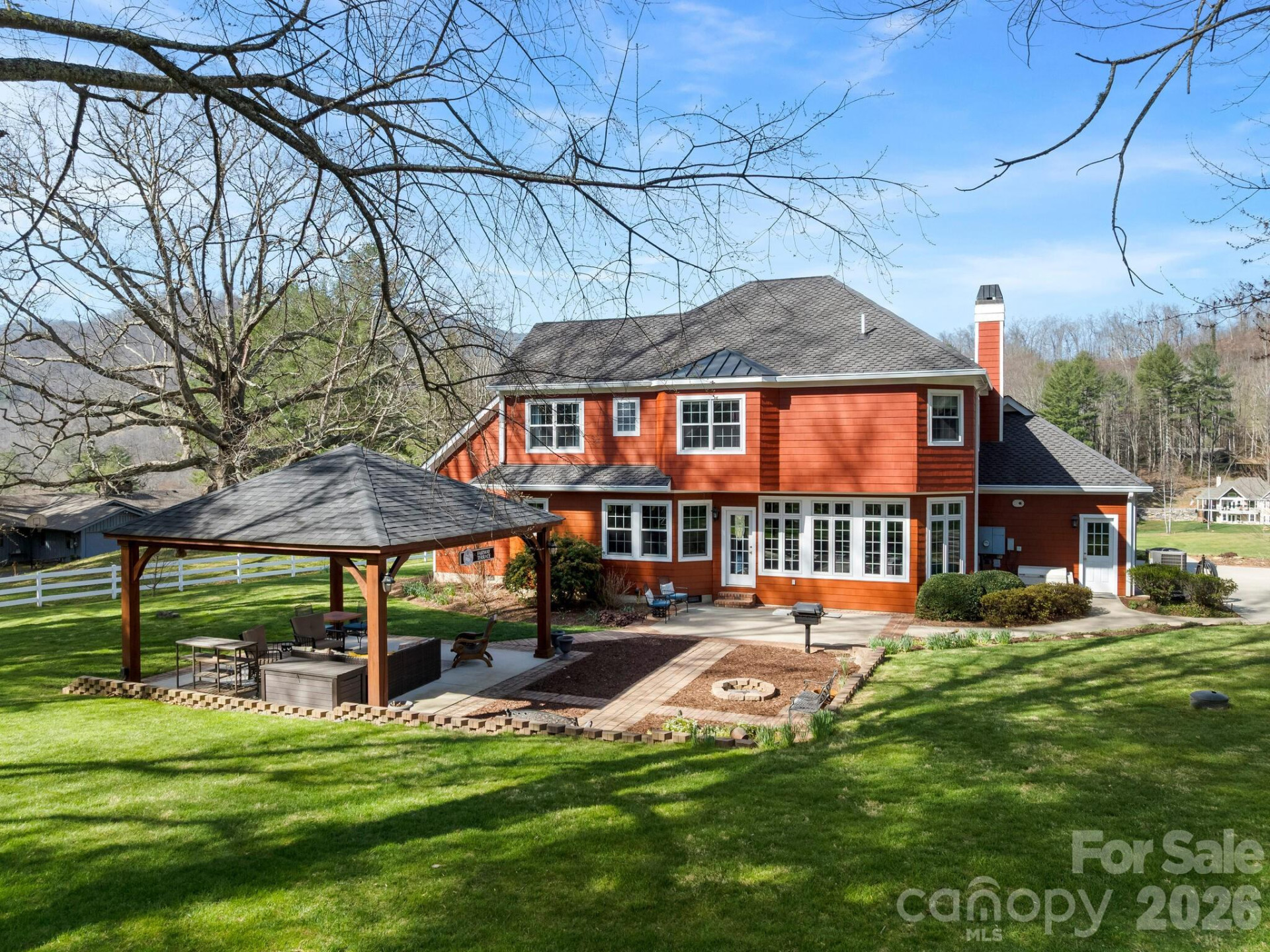 223 Fairway Terrace - Photo 2