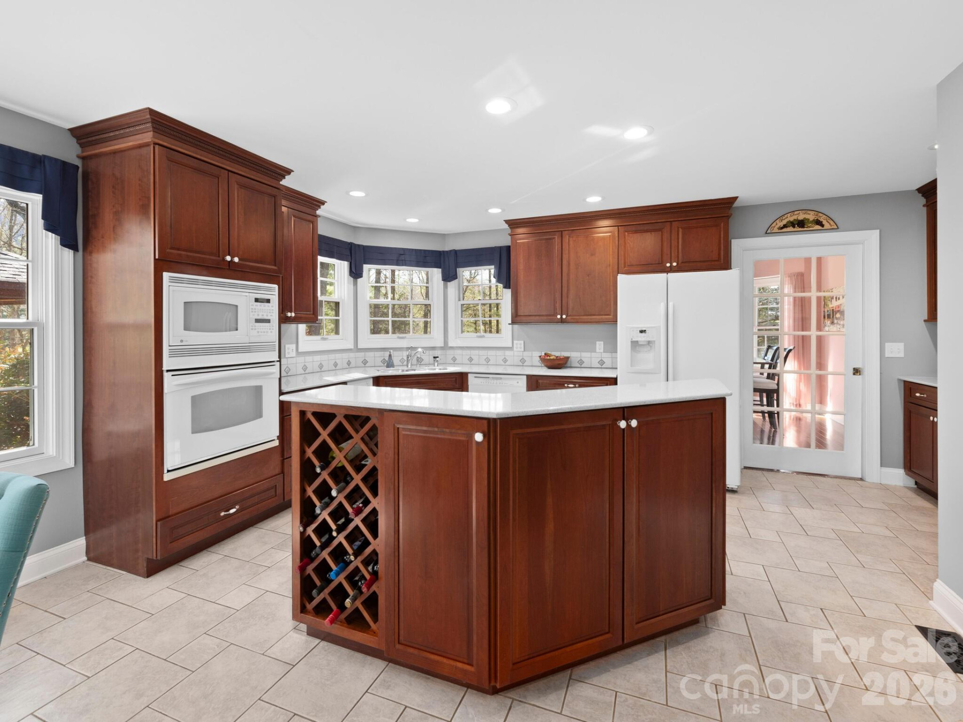 223 Fairway Terrace - Photo 7