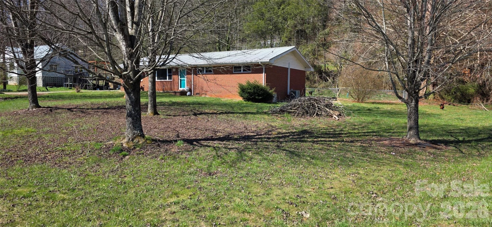 5661 Asheville Highway - Photo 2