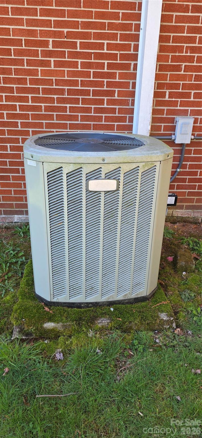 5661 Asheville Highway - Photo 6