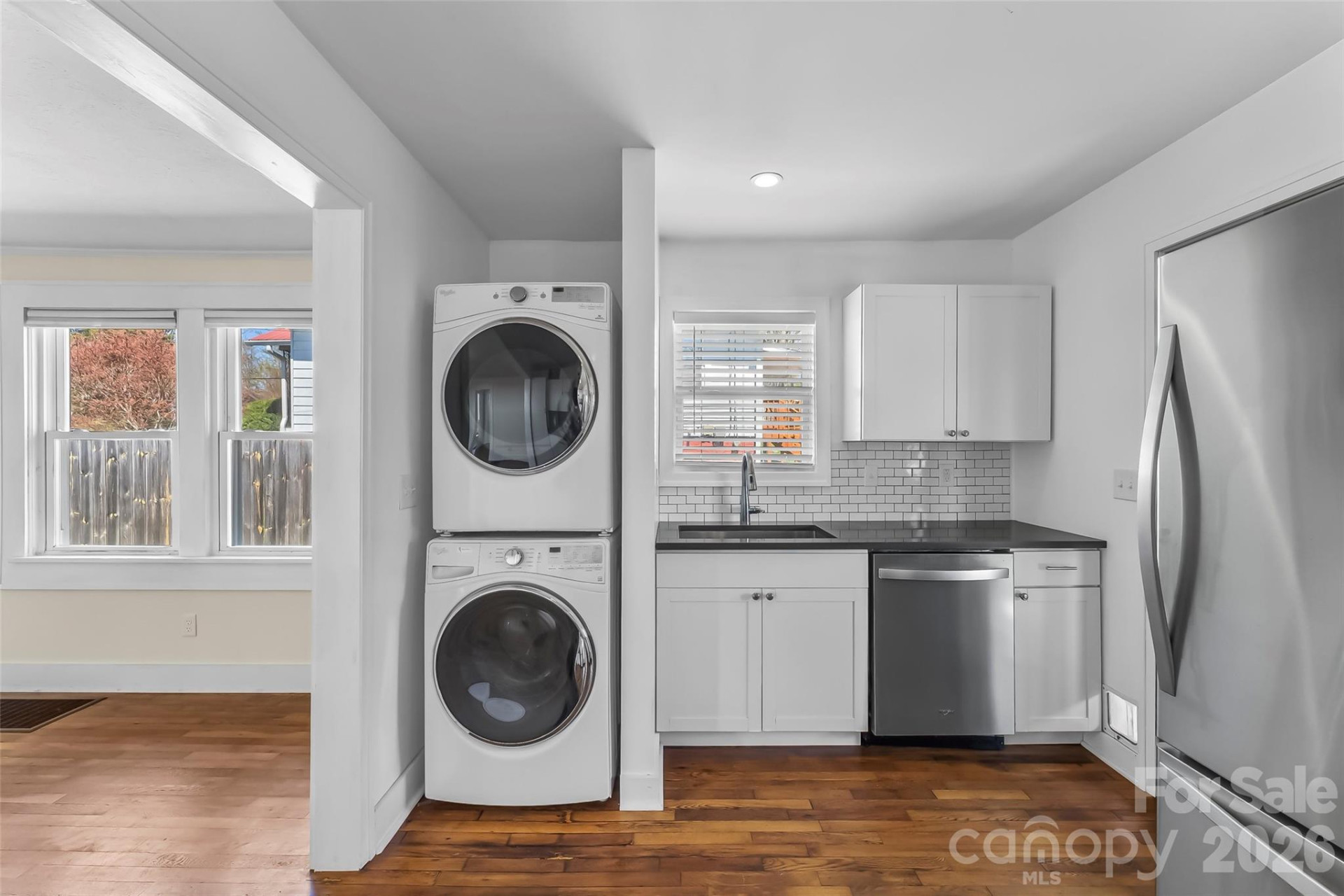 100 Bradley Street - Photo 7