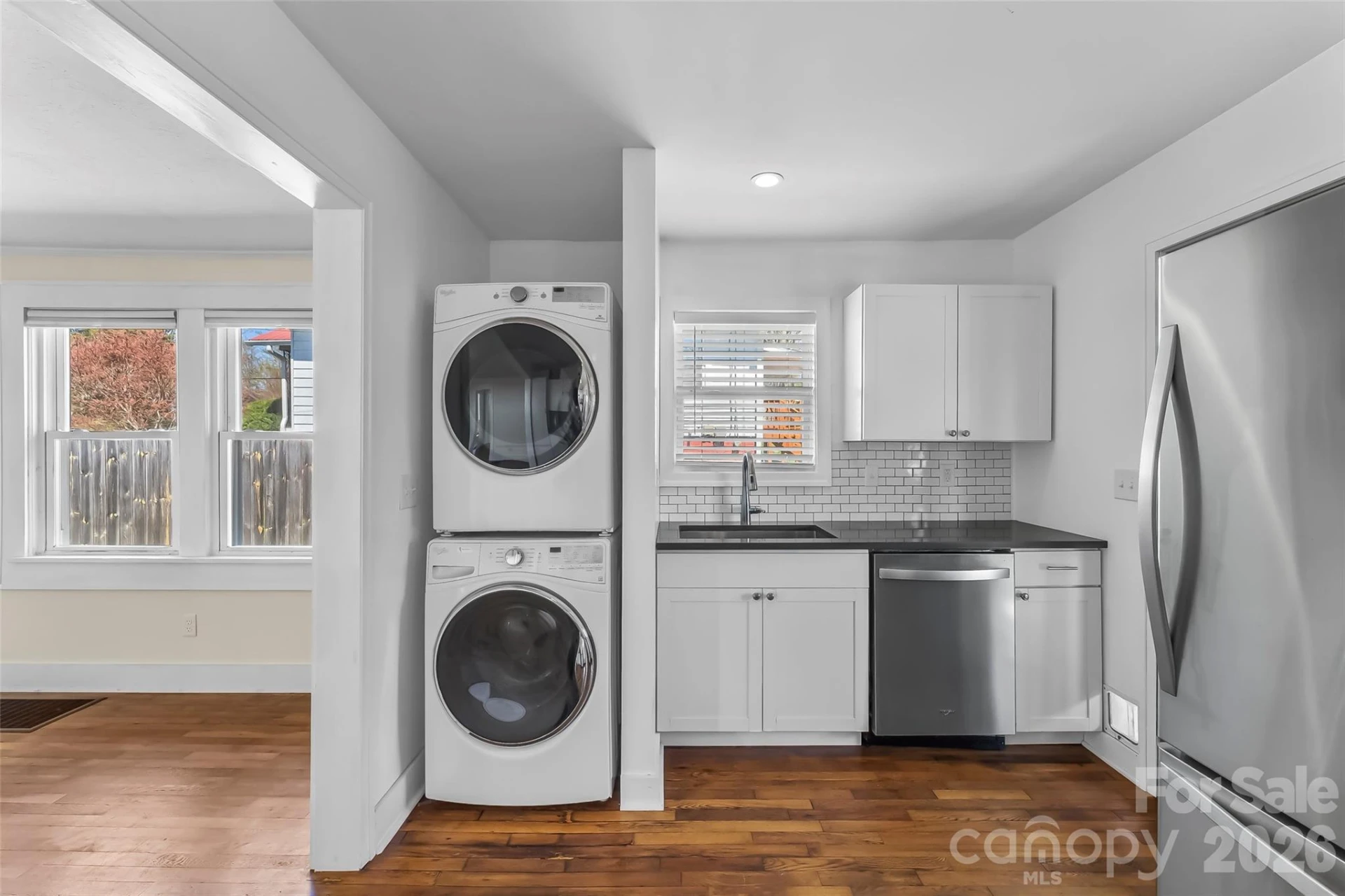 100 Bradley Street - Photo 9