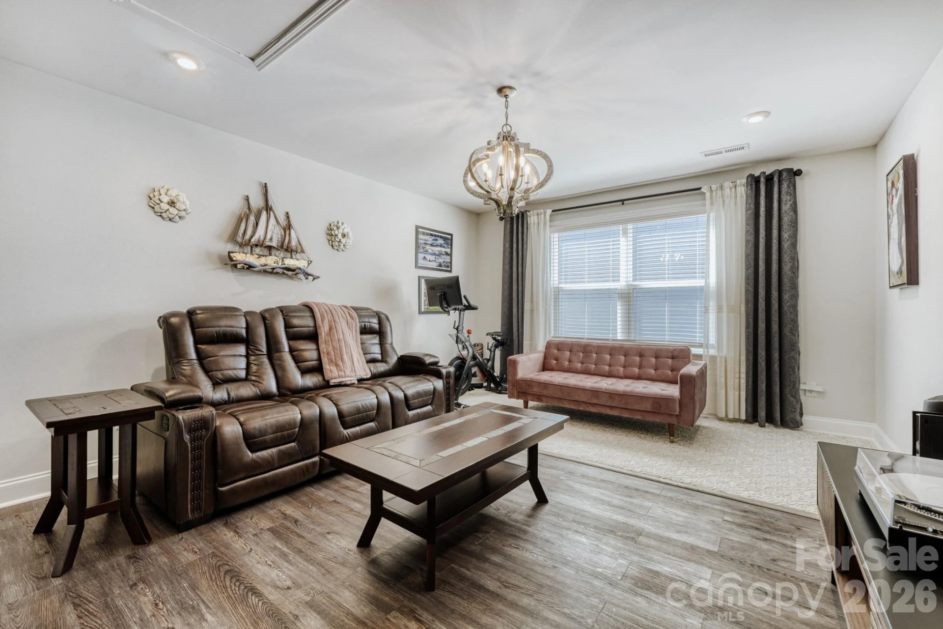 1318 Poppy Way - Photo 24
