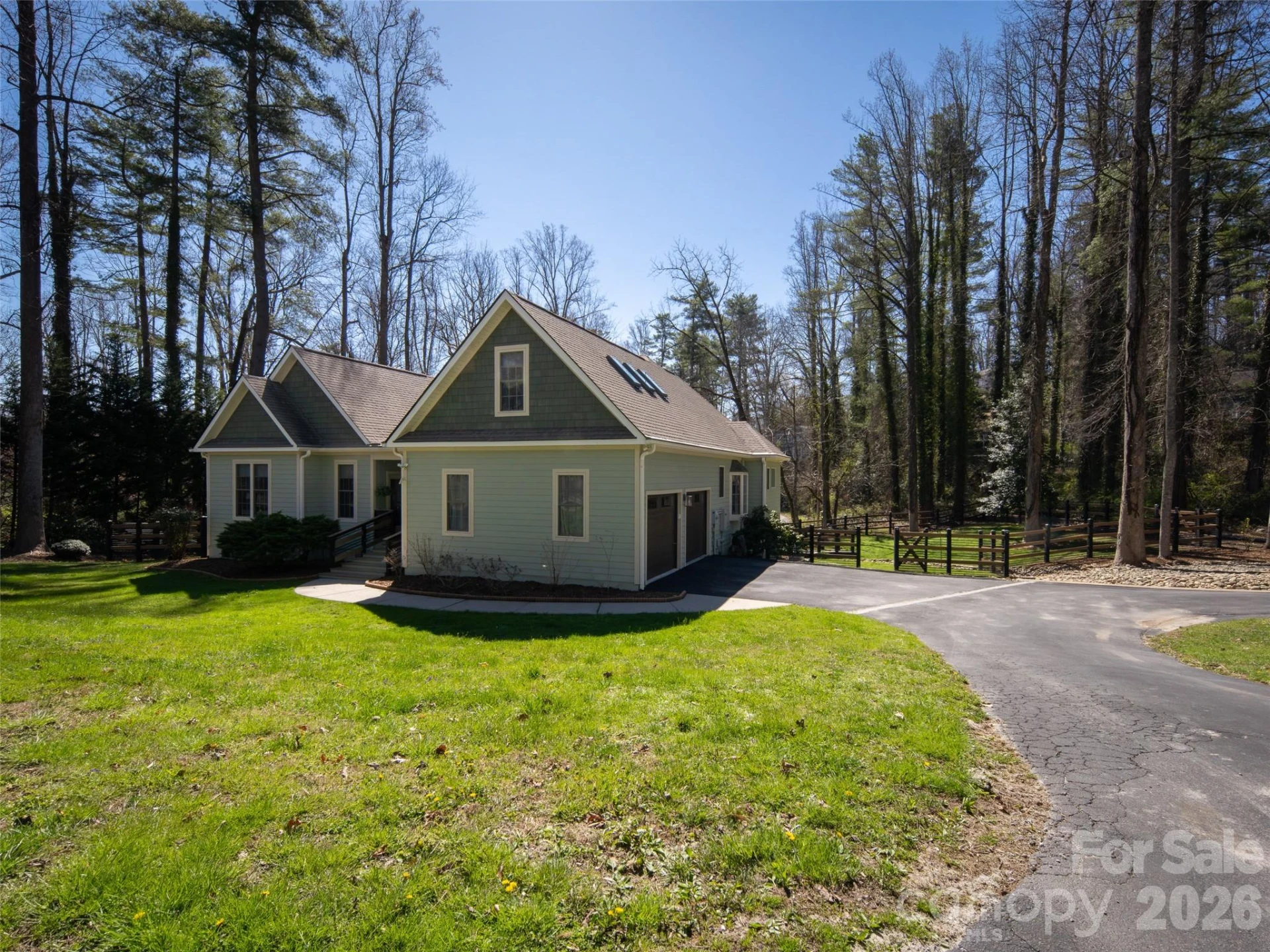 1916 Laurel Park Highway - Photo 43