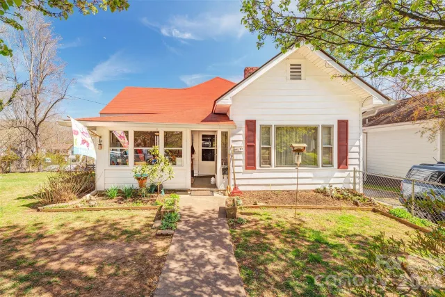 84 Swannanoa Avenue