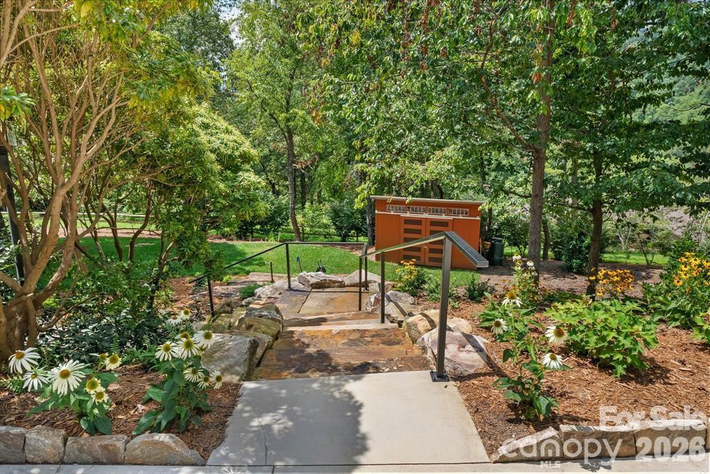 13 Kent Place - Photo 21