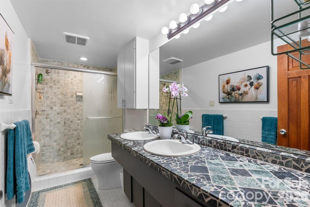 13 Kent Place - Photo 40