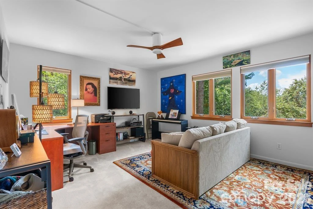 13 Kent Place - Photo 42