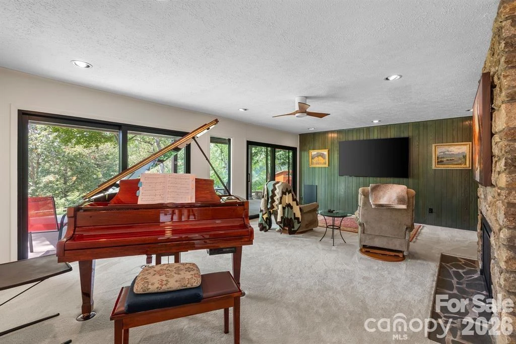 13 Kent Place - Photo 44