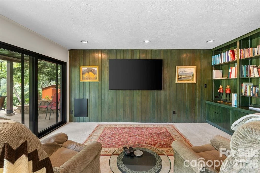 13 Kent Place - Photo 46
