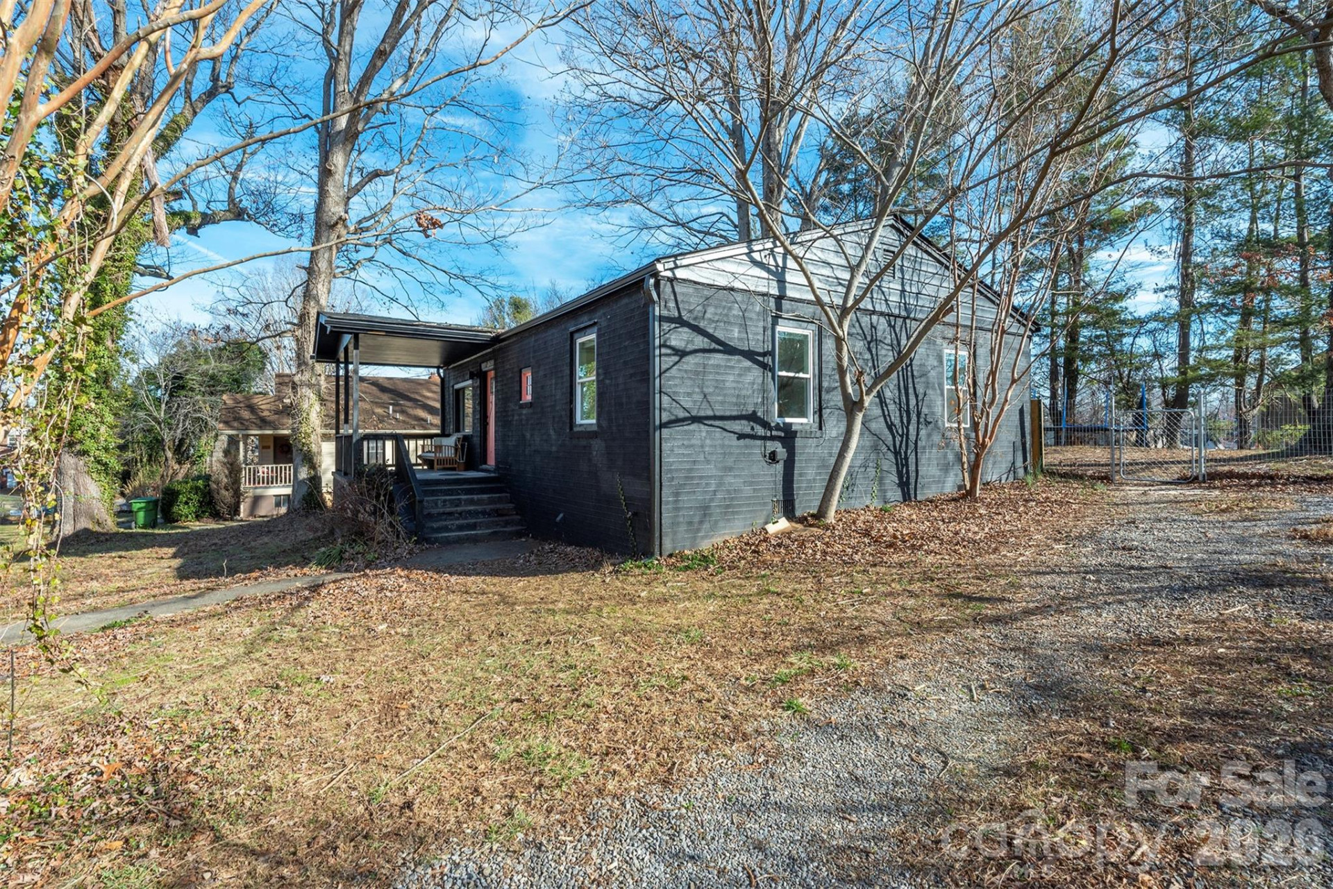 17 Springdale Avenue - Photo 2