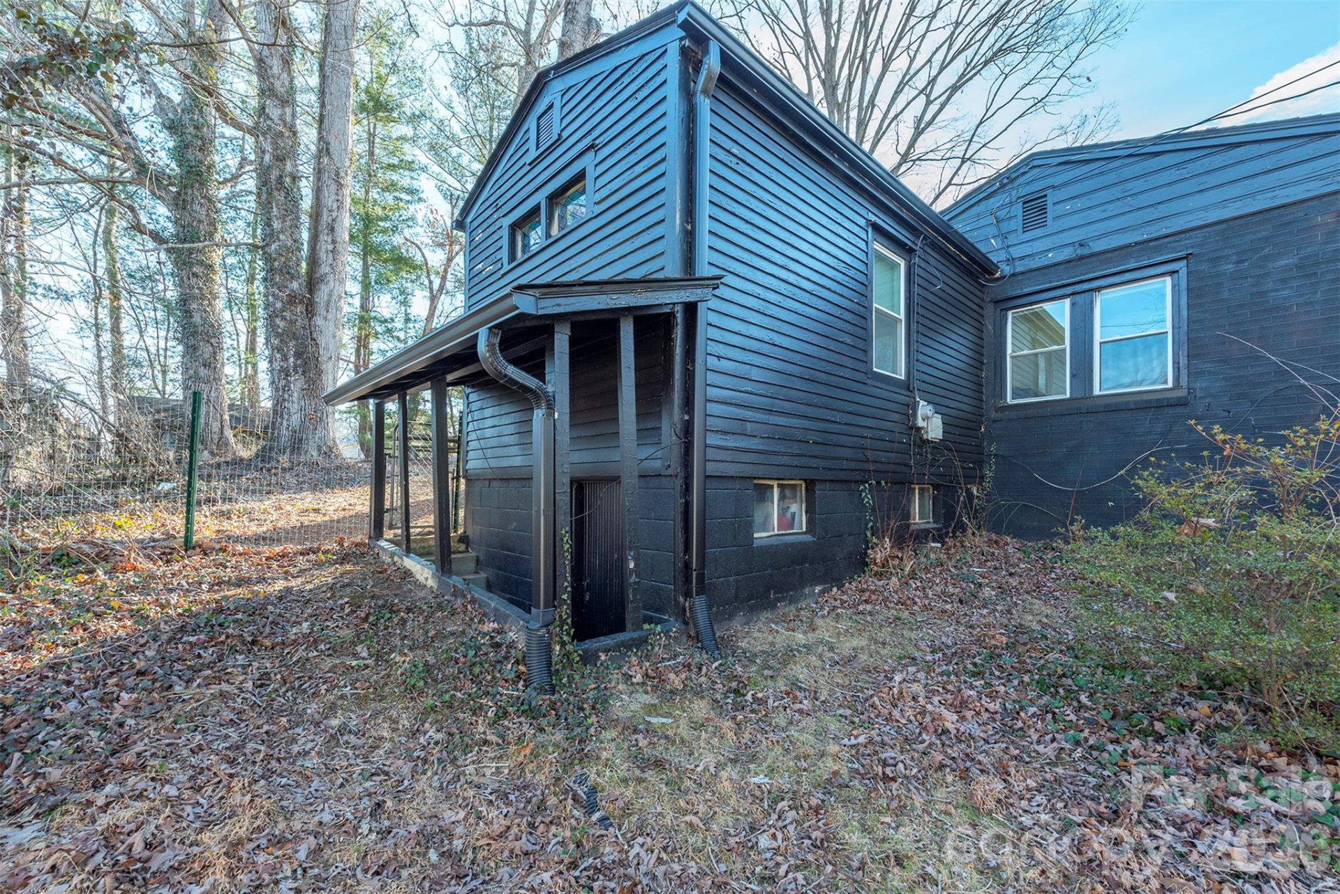 17 Springdale Avenue - Photo 8