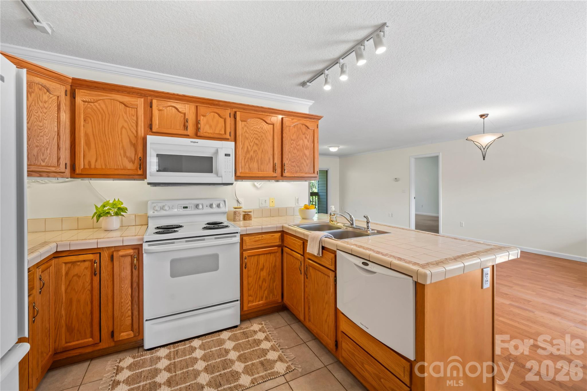 206 Waters Edge Drive - Photo 8