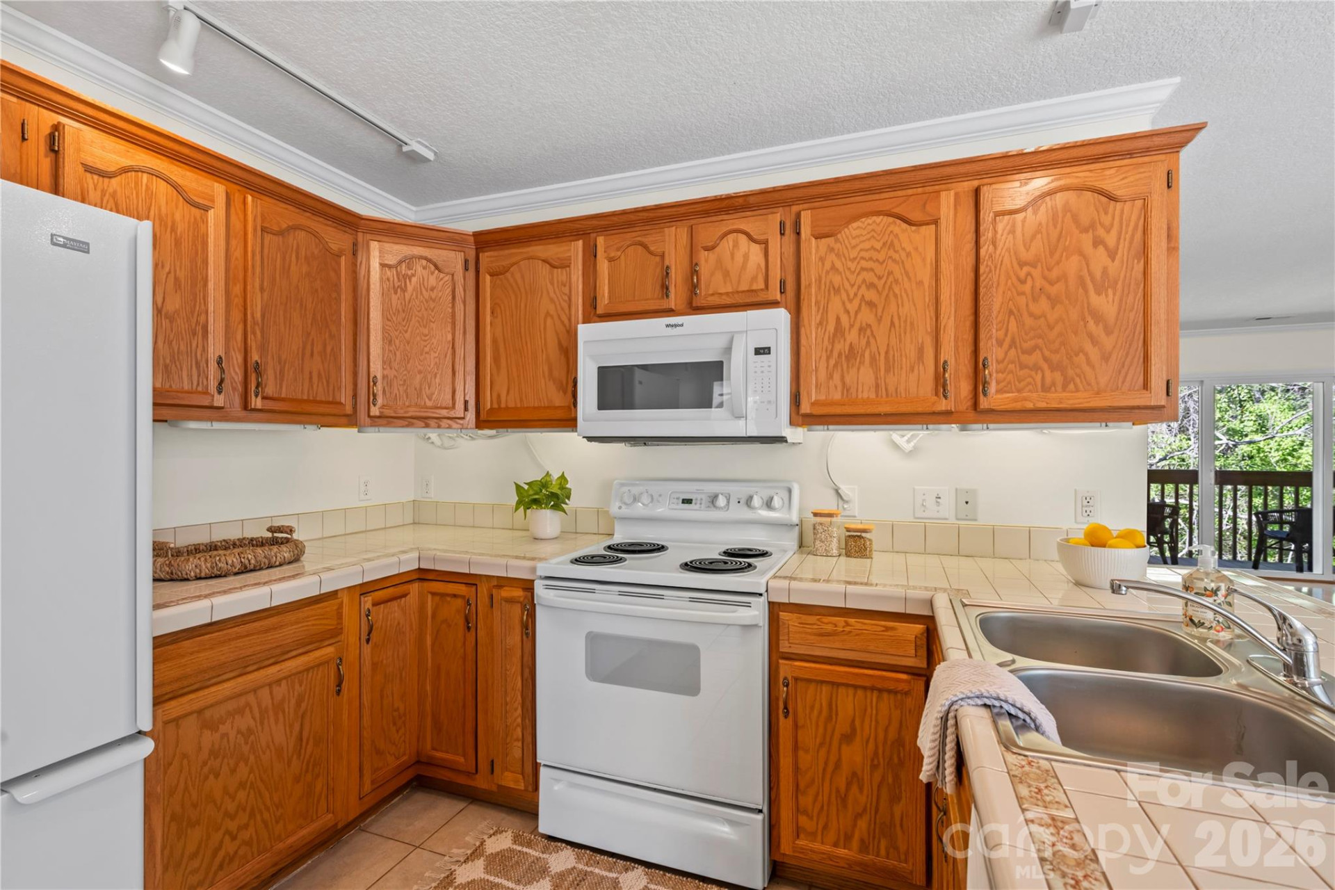 206 Waters Edge Drive - Photo 10