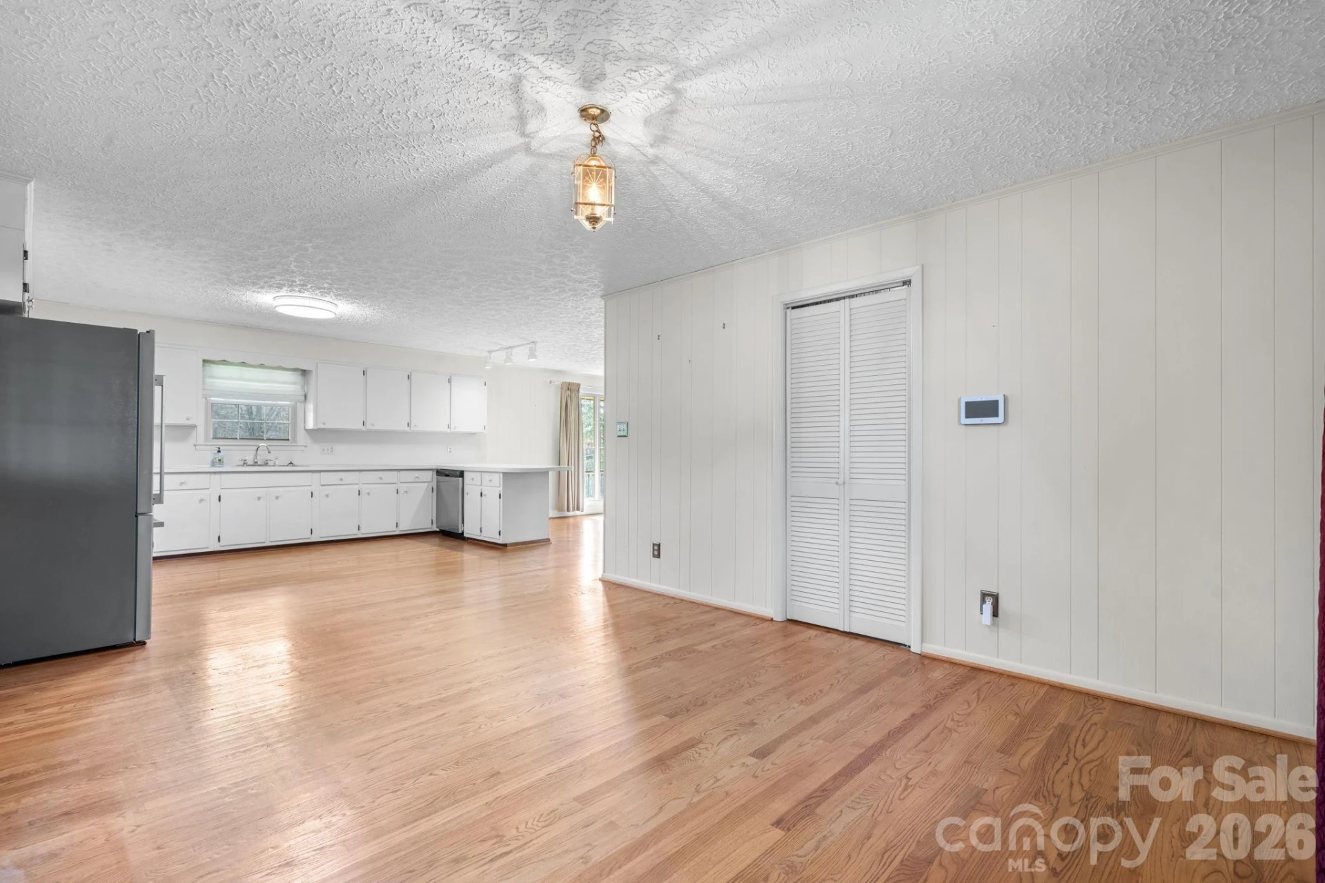 5515 Chestnut Drive - Photo 12