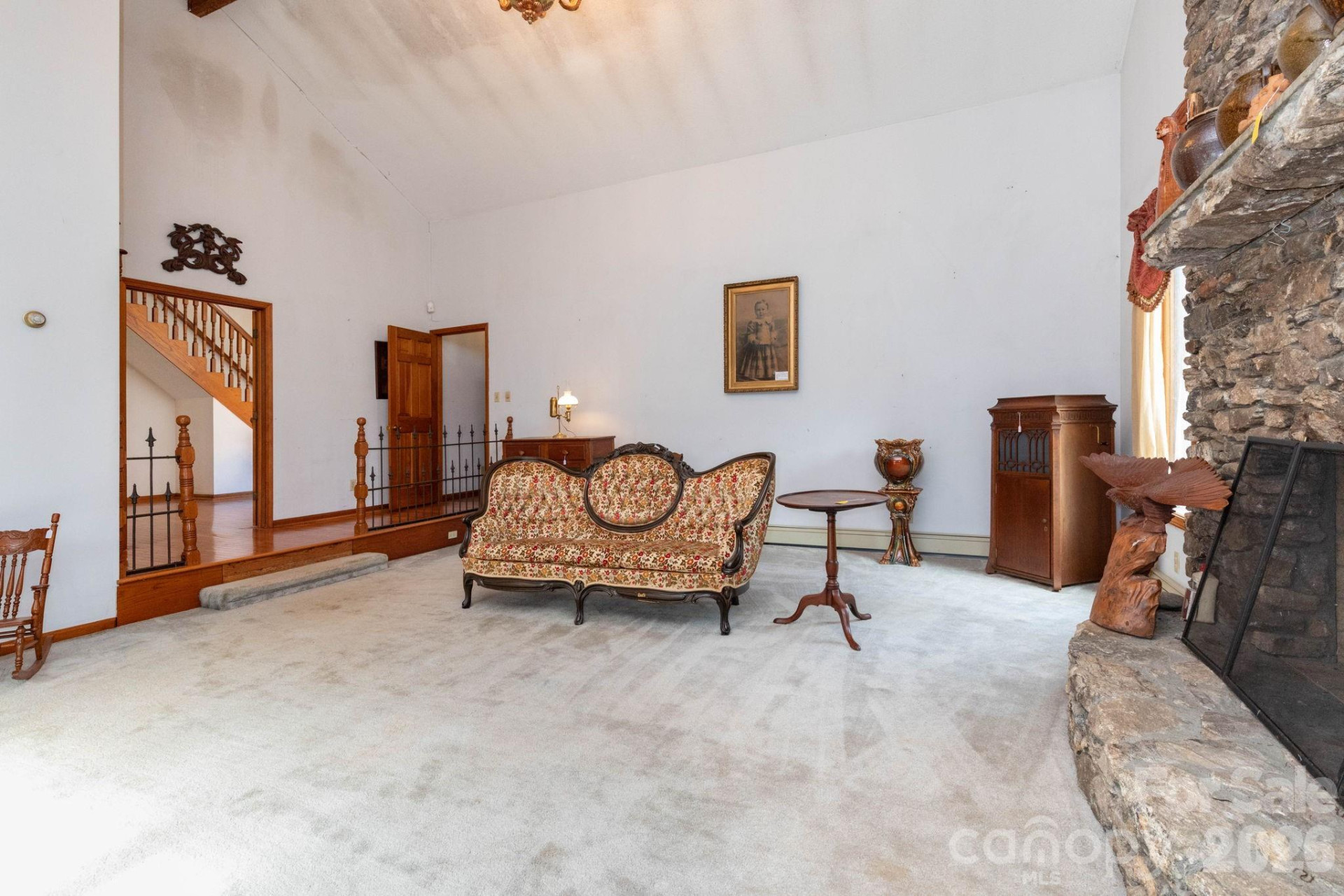 586 Justice Ridge Road - Photo 8