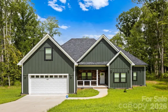 2002 Plain Field Drive, Bessemer City, NC, 28016