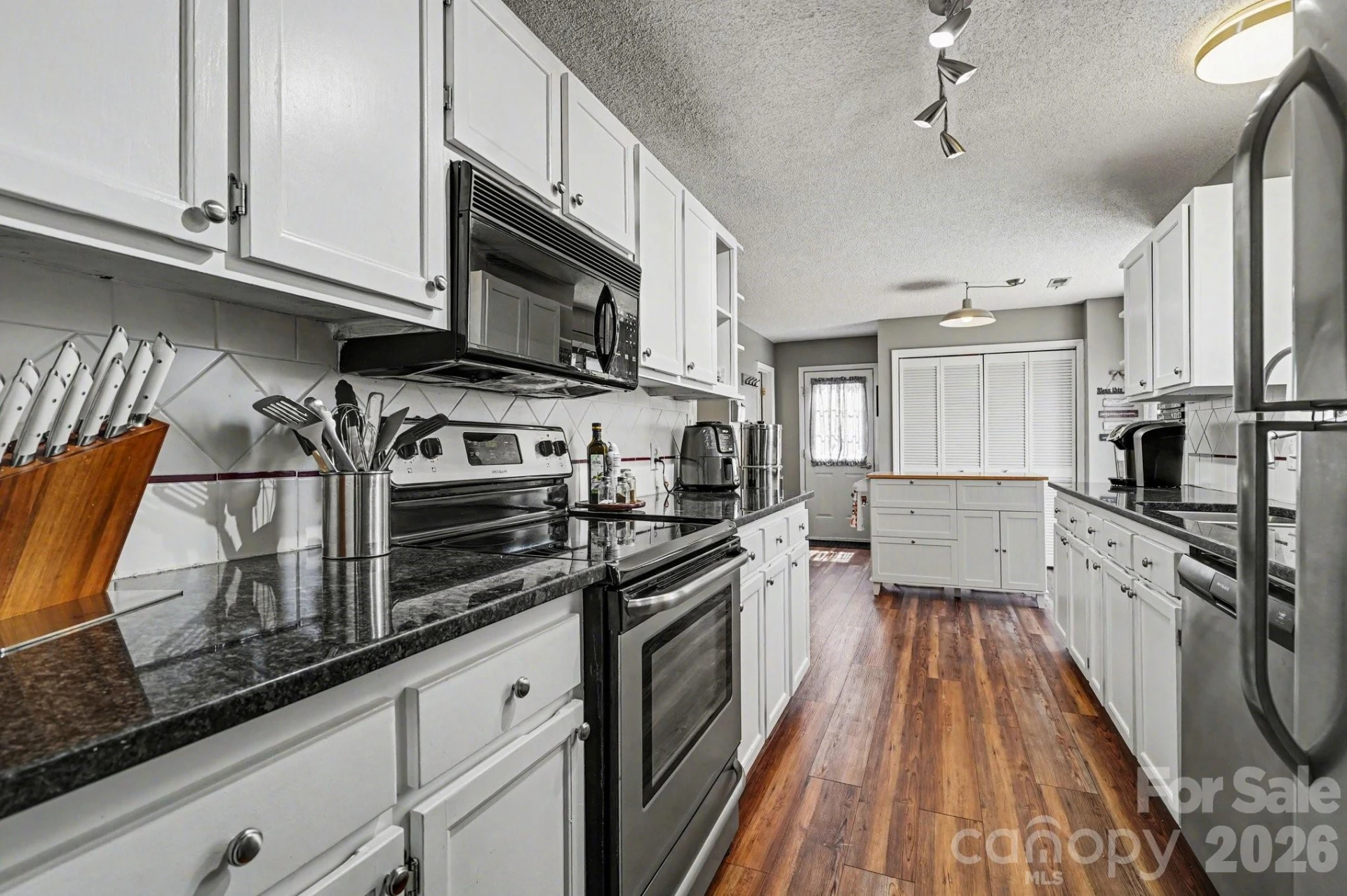 2724 Artesian Court - Photo 7