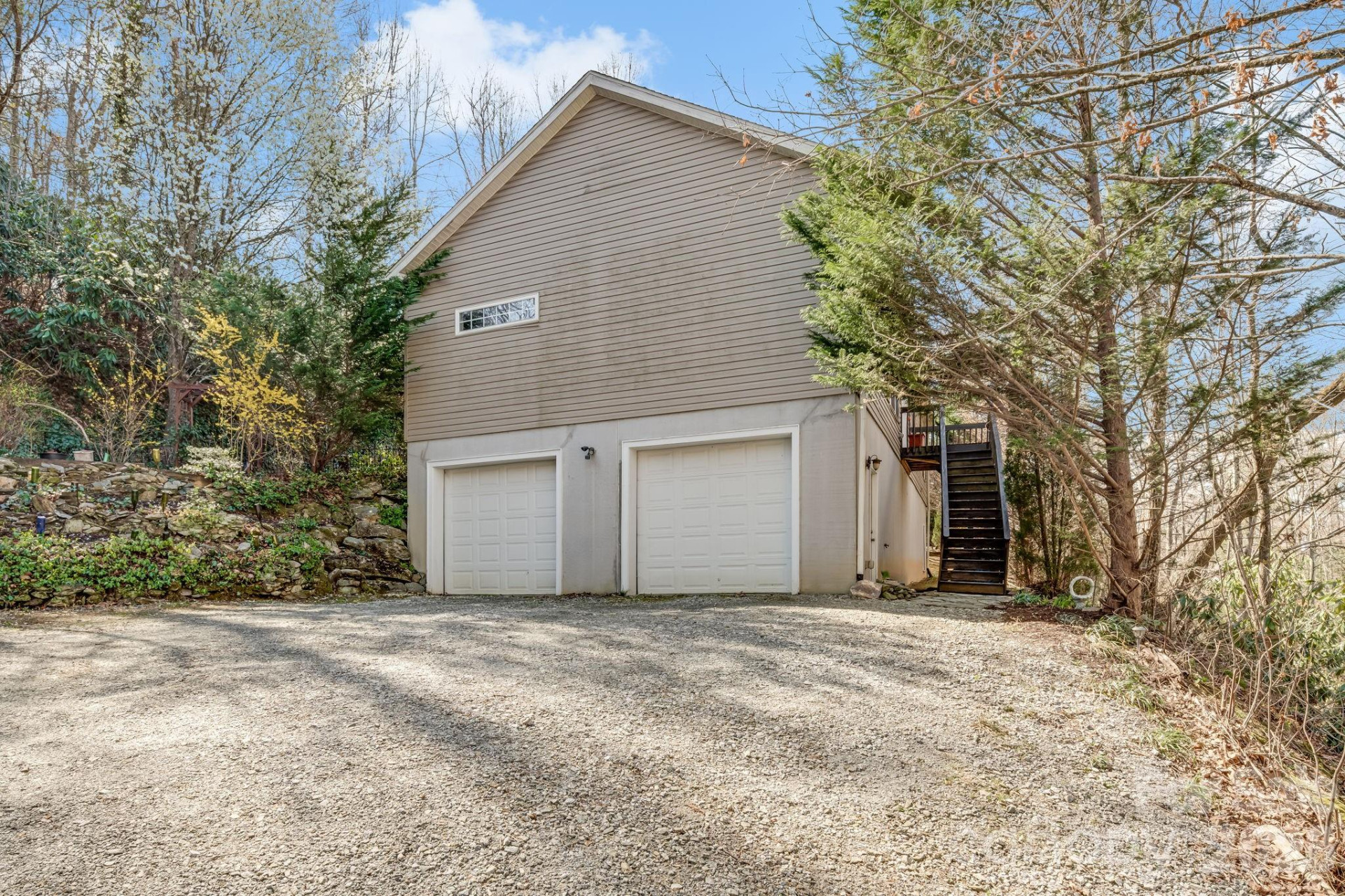 319 Glenn Bridge Road - Photo 2