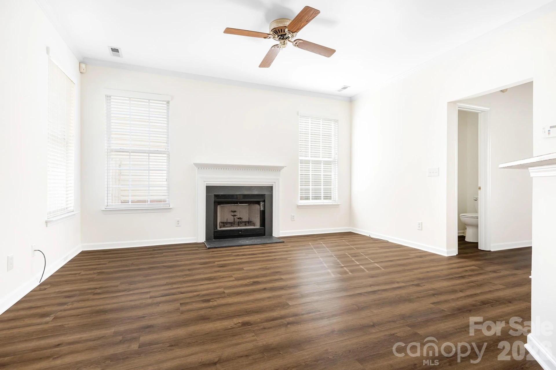 10115 Glencrest Drive - Photo 12