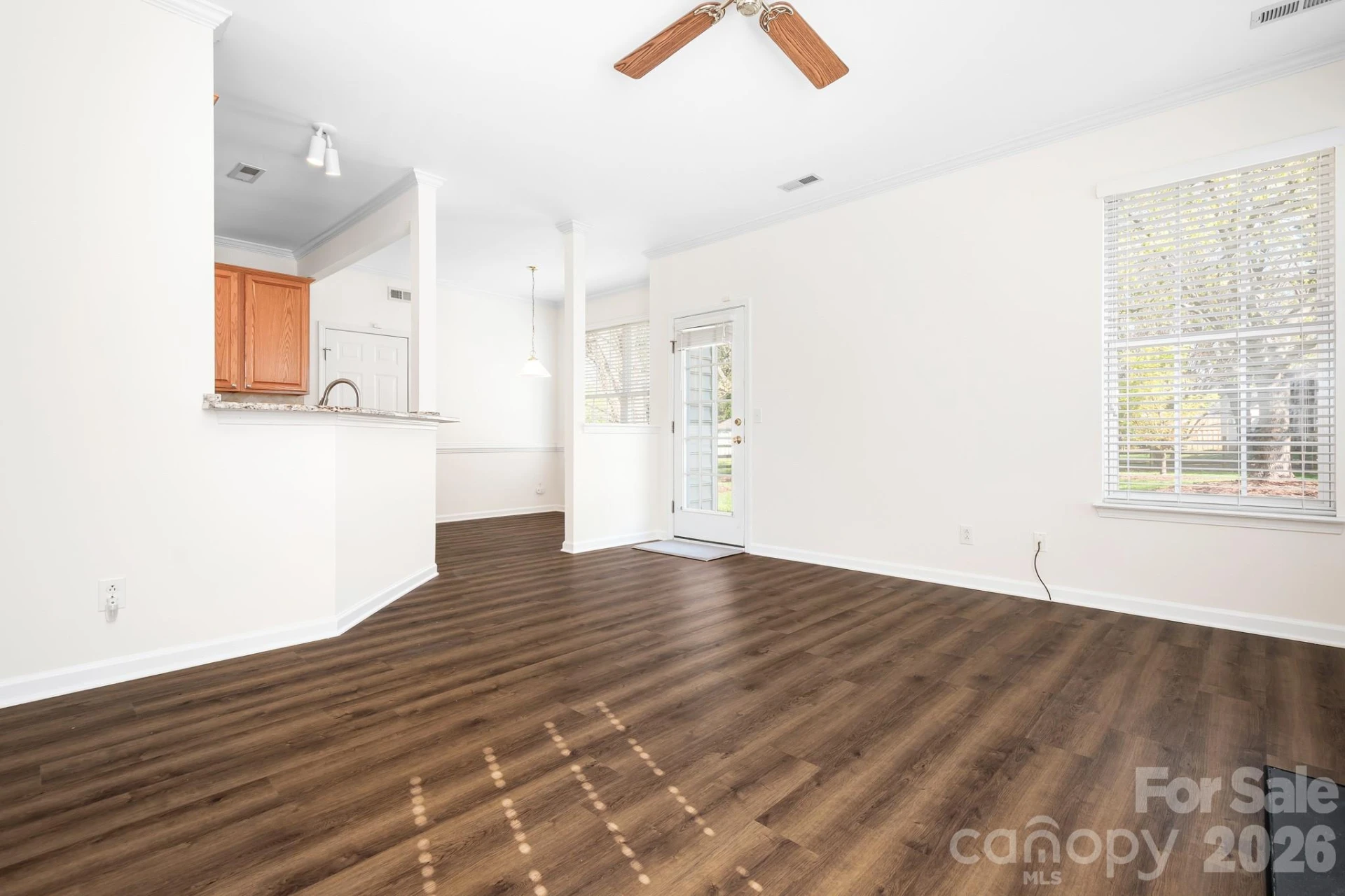 10115 Glencrest Drive - Photo 13