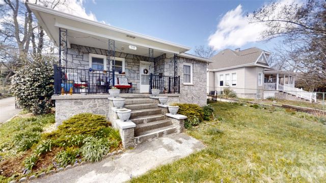 719 Oakland Street, Hendersonville, NC, 28791