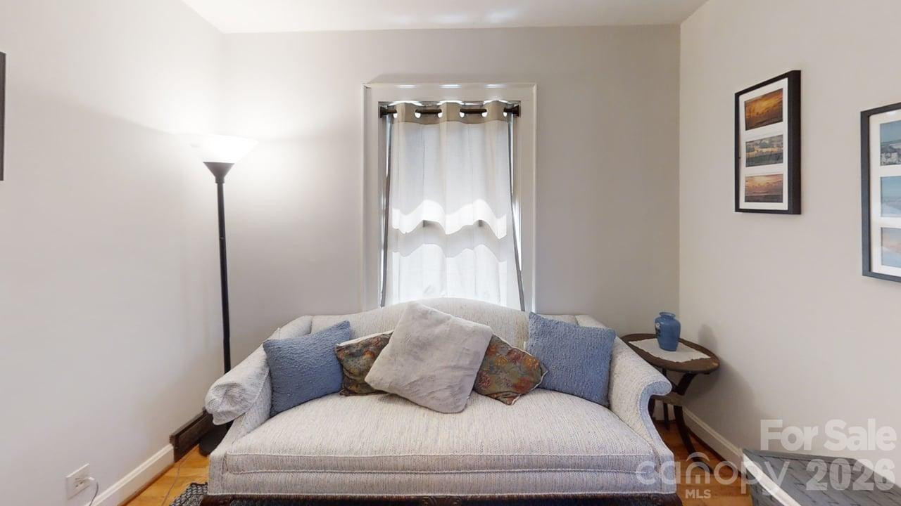 719 Oakland Street - Photo 15