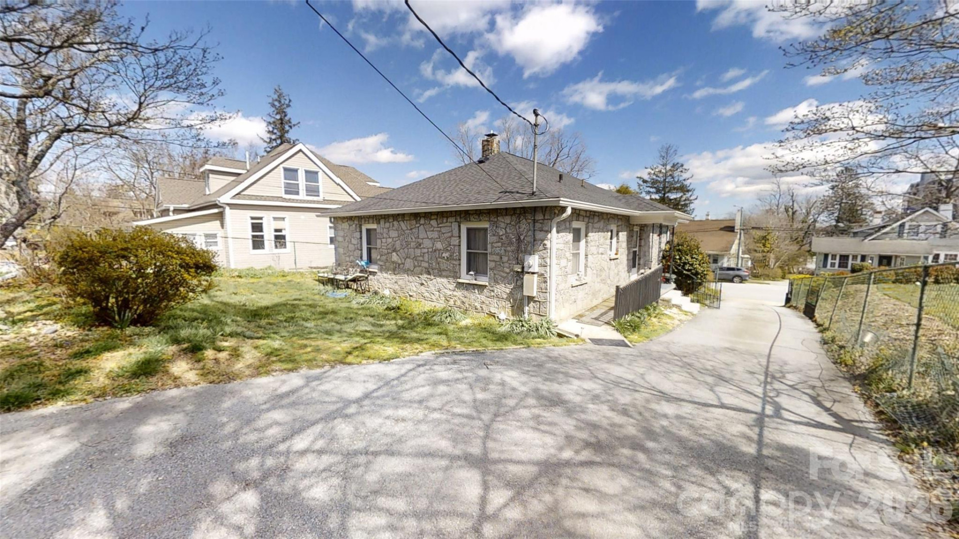 719 Oakland Street - Photo 3