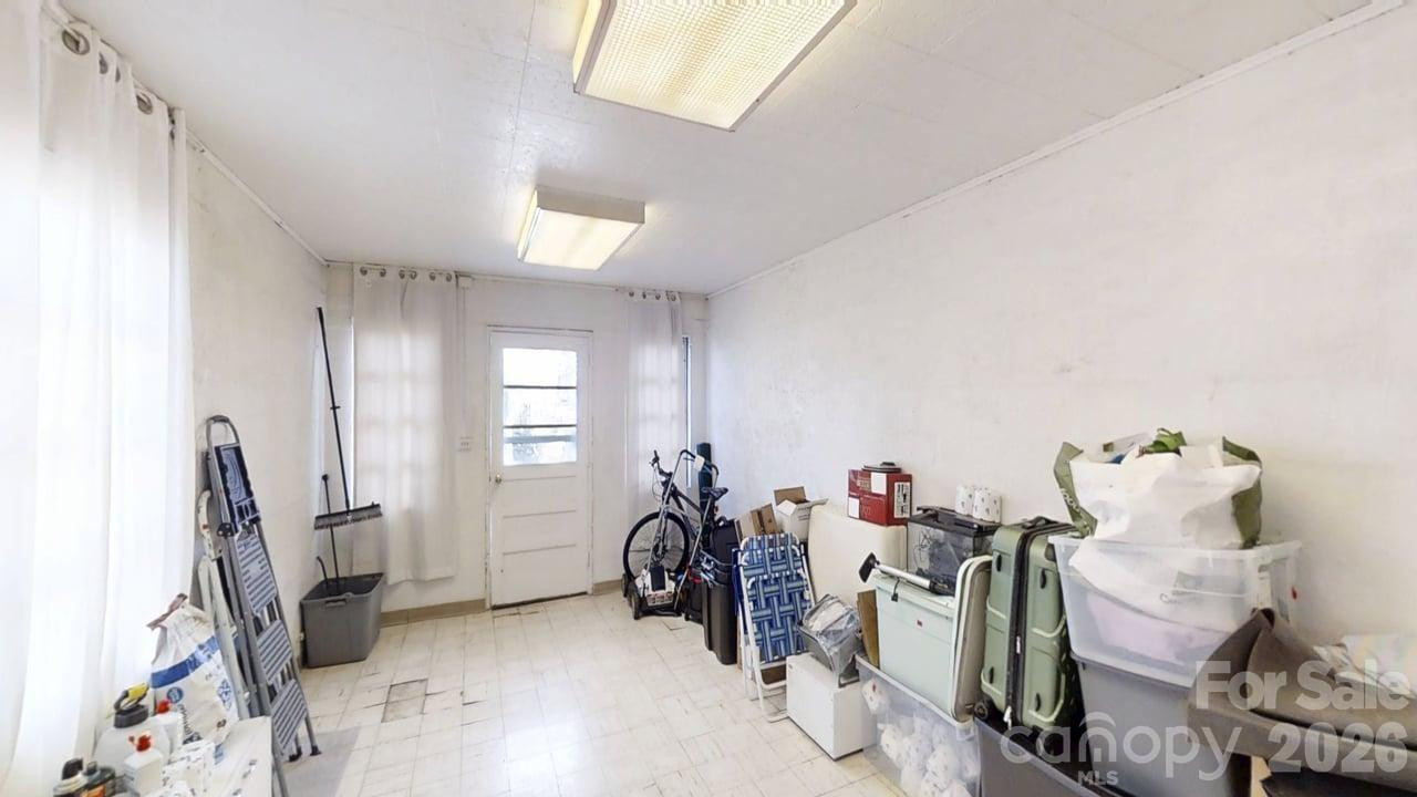 719 Oakland Street - Photo 34