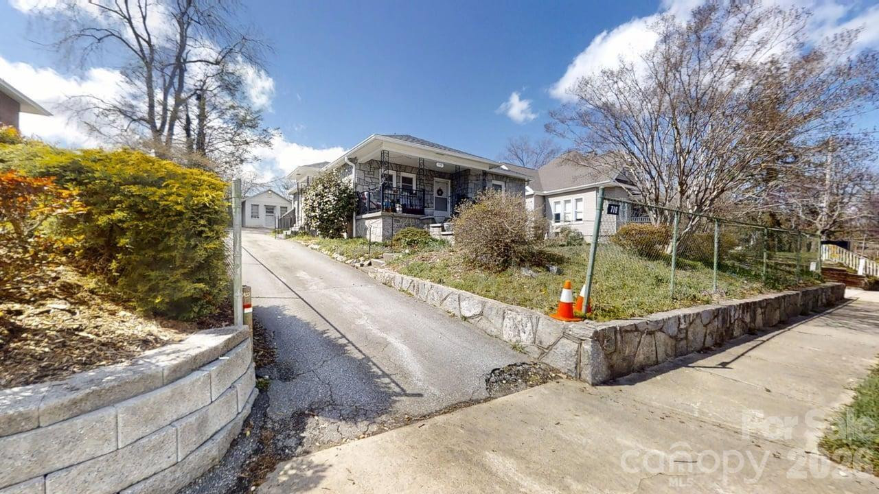 719 Oakland Street - Photo 35