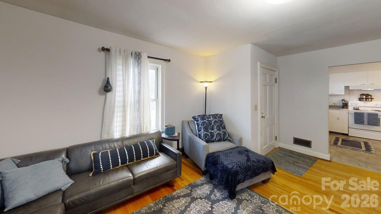 719 Oakland Street - Photo 5