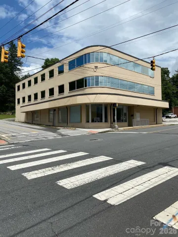 337 Oak Avenue, Spruce Pine, NC, 28777