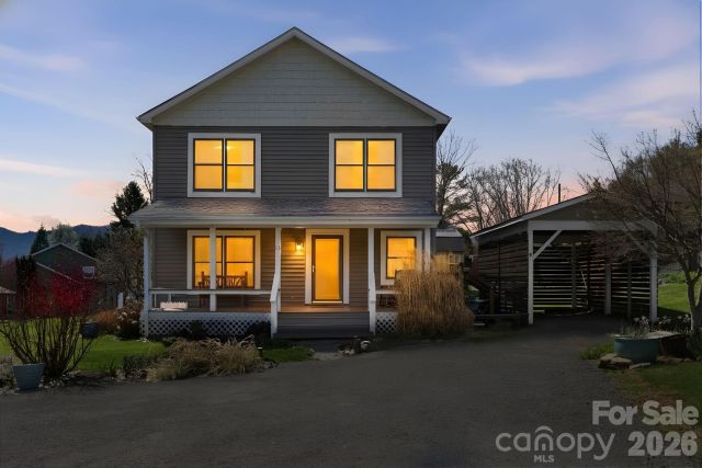 7  and 11 Carolina Corner, Black Mountain, NC, 28711