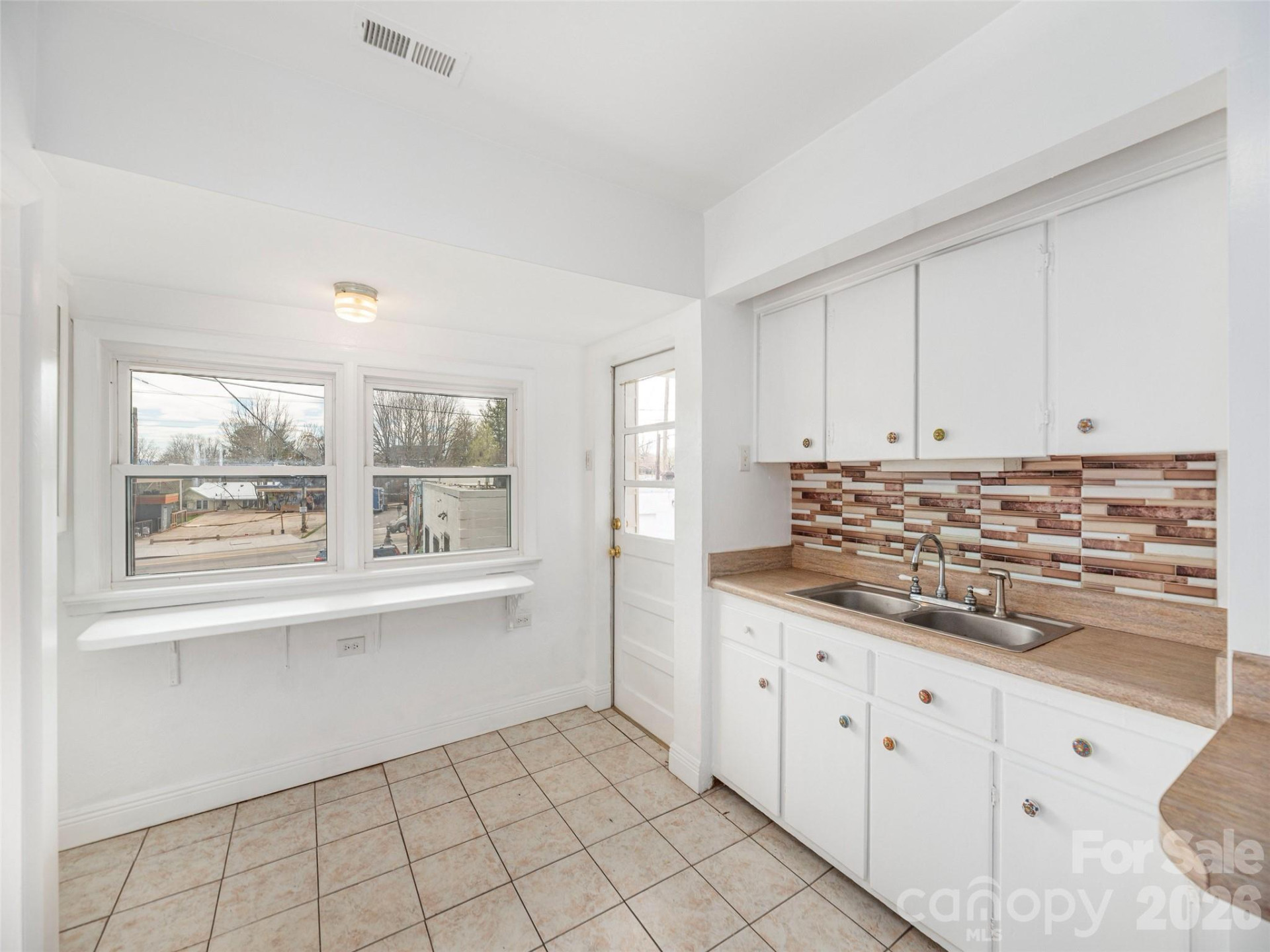 15 Louisiana Avenue - Photo 8