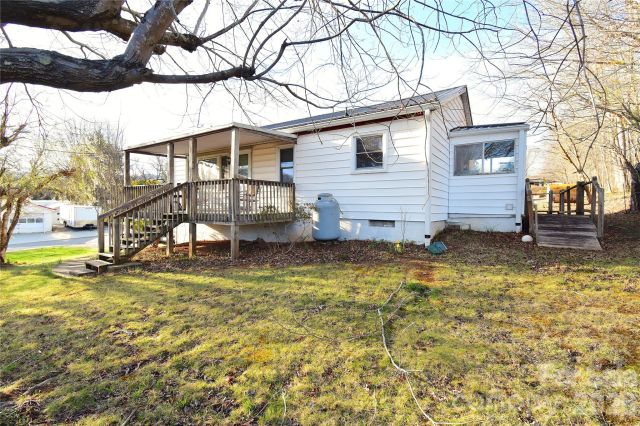 8 Donna Drive, Candler, NC, 28715