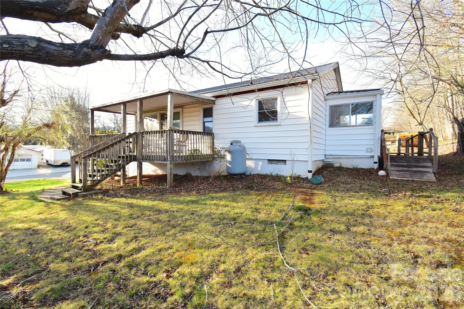 8 Donna Drive