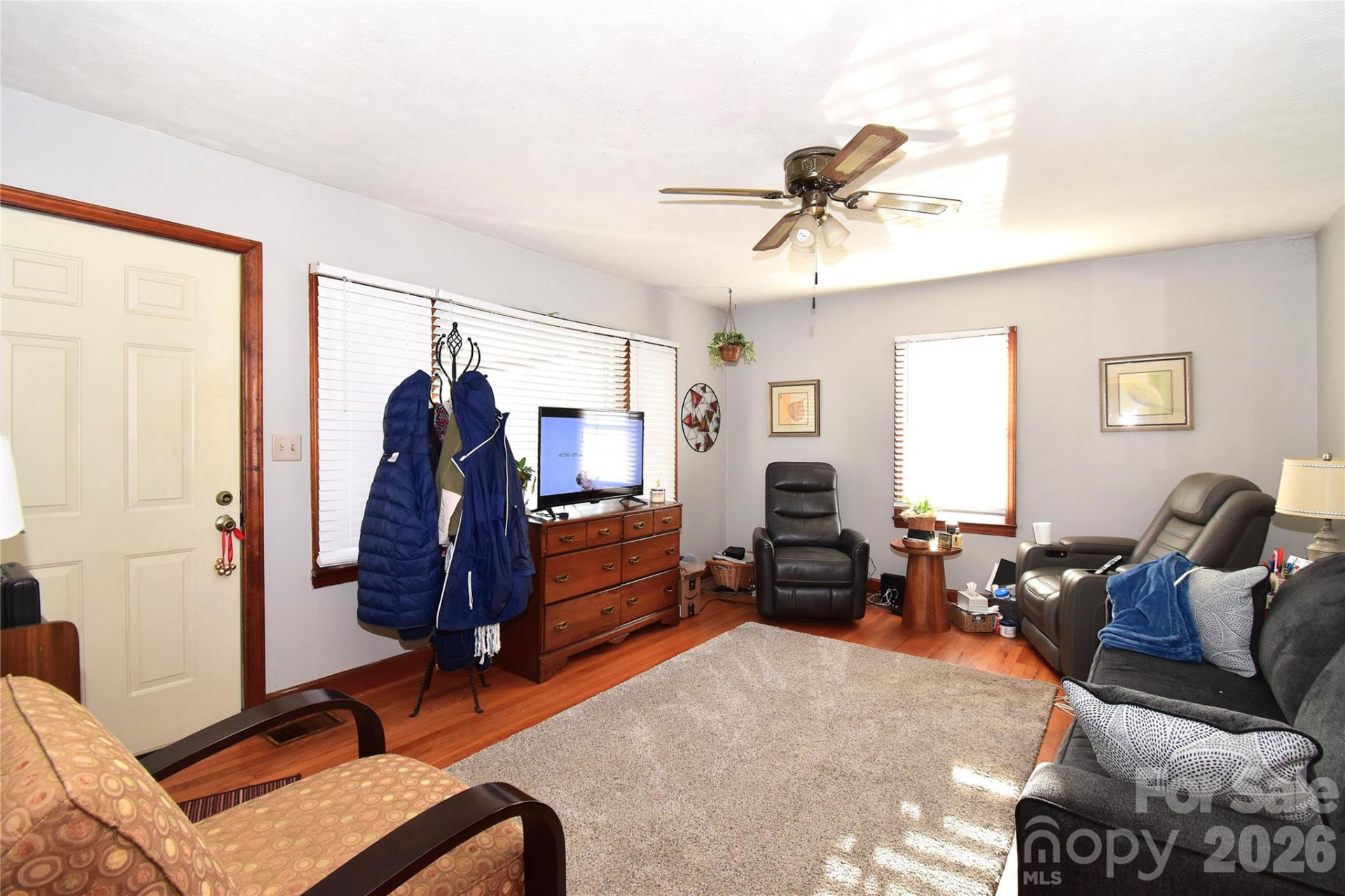 8 Donna Drive - Photo 2