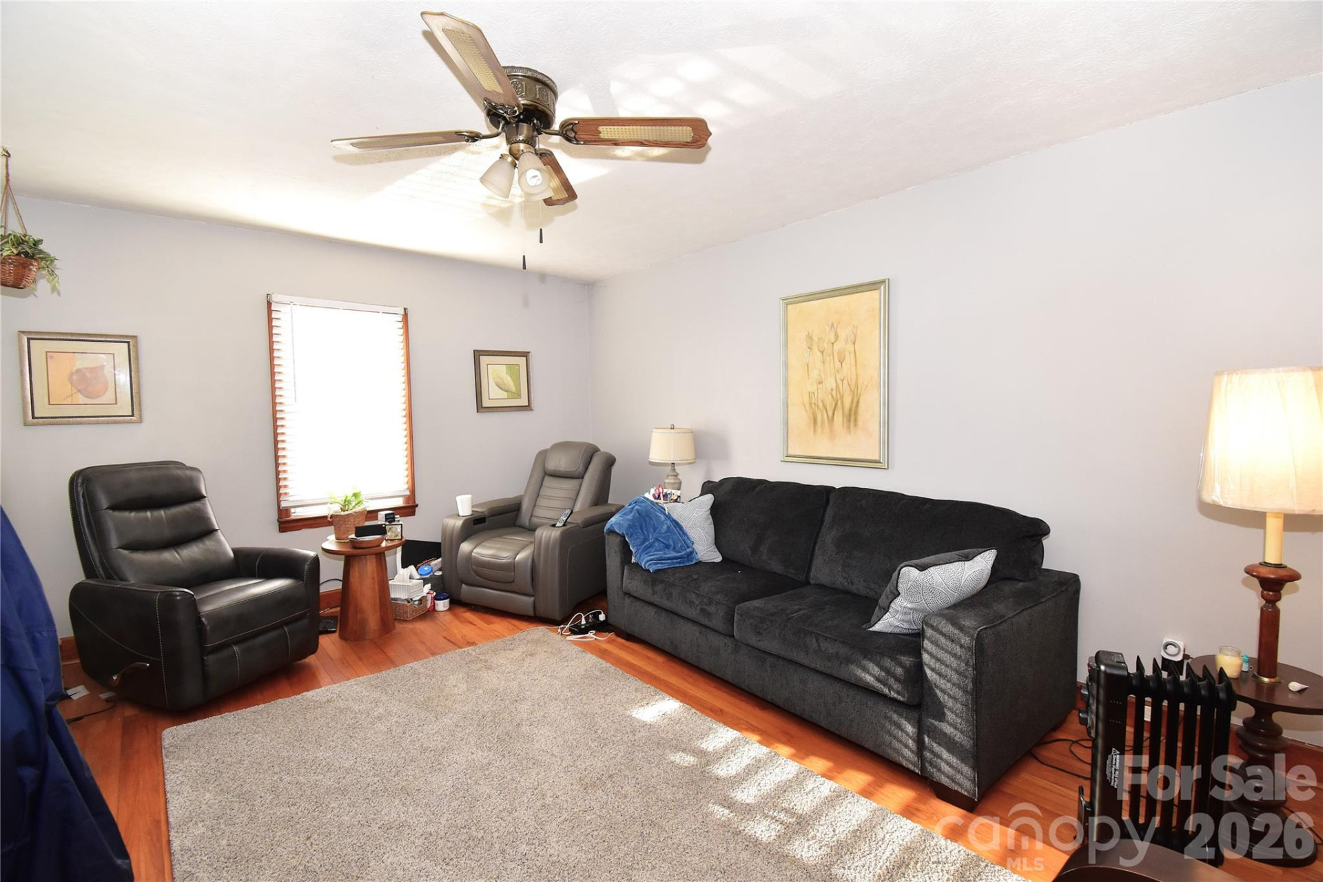 8 Donna Drive - Photo 3