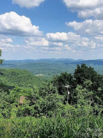 000 Alta Circle, Hendersonville, NC, 28739