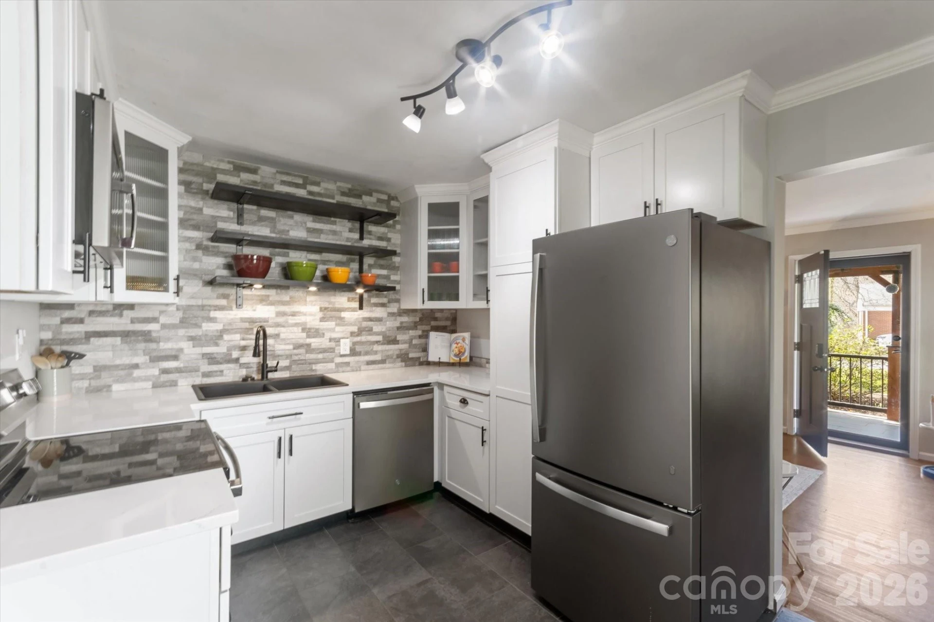 7 Wilshire Drive - Photo 6