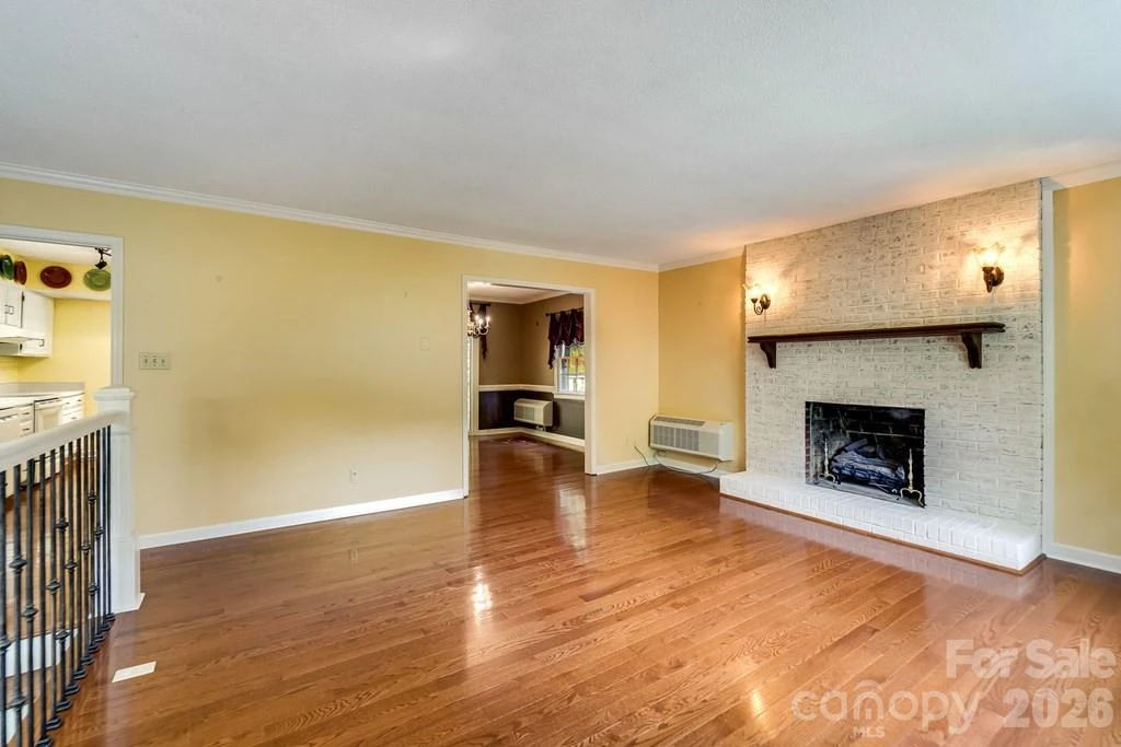 1168 North Country Club Drive - Photo 2