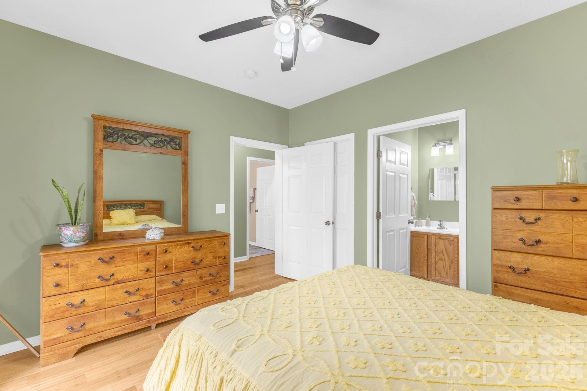 709 Villas Court - Photo 12