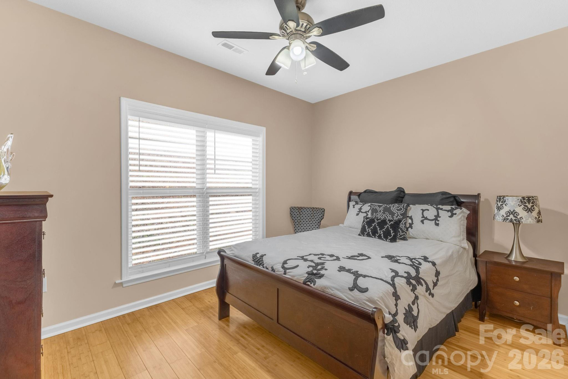 709 Villas Court - Photo 14