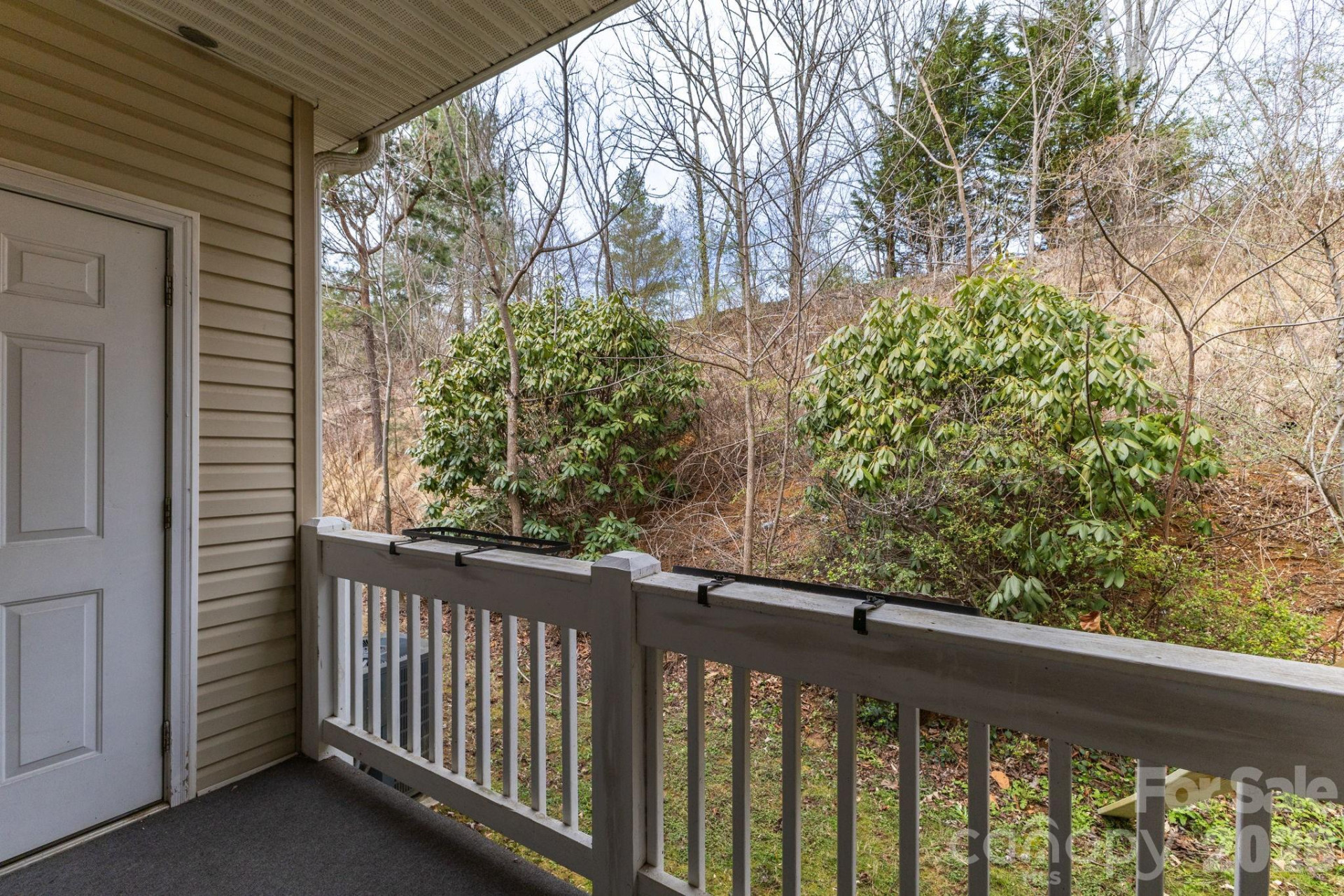 709 Villas Court - Photo 21