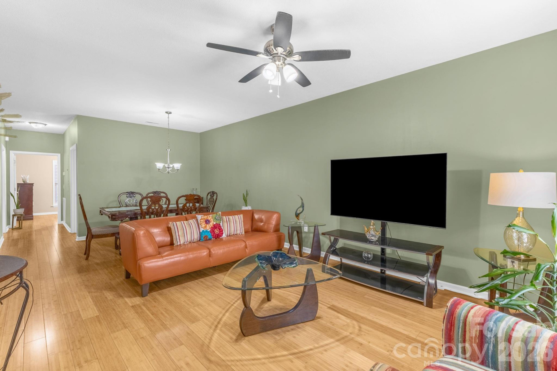 709 Villas Court - Photo 5