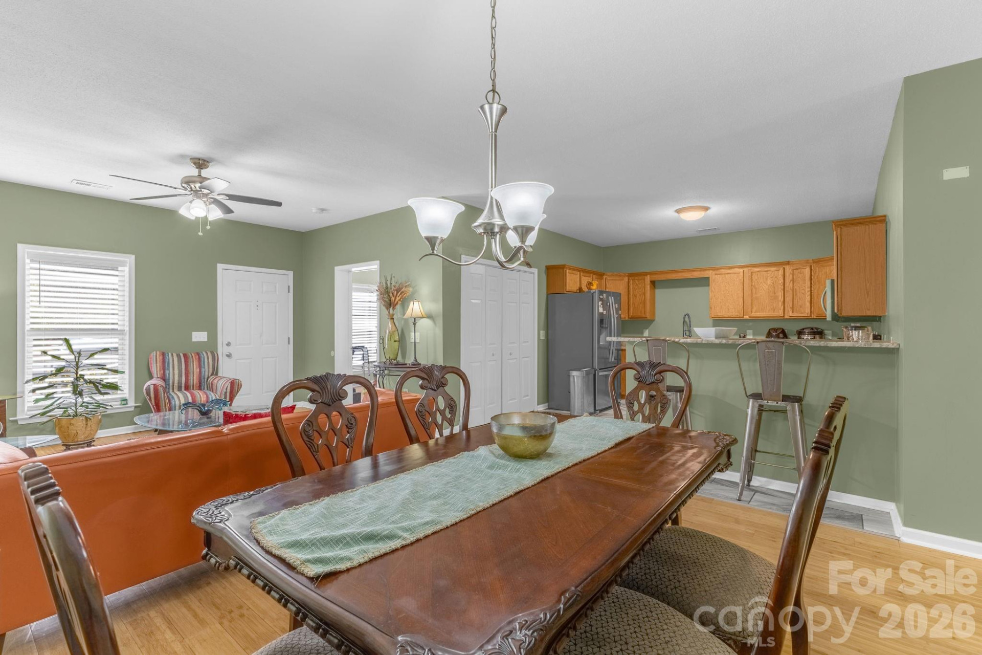 709 Villas Court - Photo 9