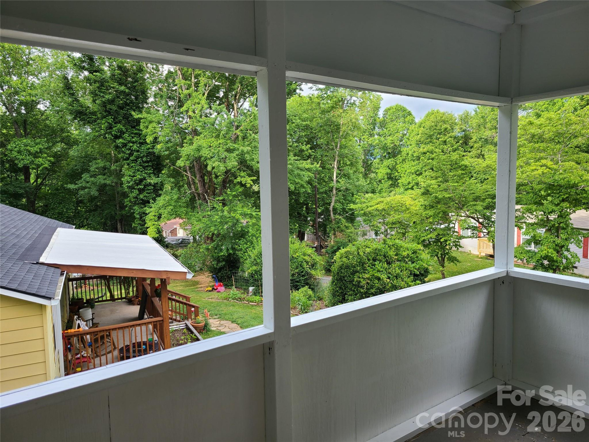 822 Azalea Avenue - Photo 4