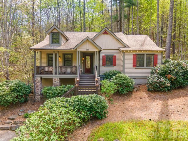 82 Meadow Ridge Court, Tuckasegee, NC, 28783
