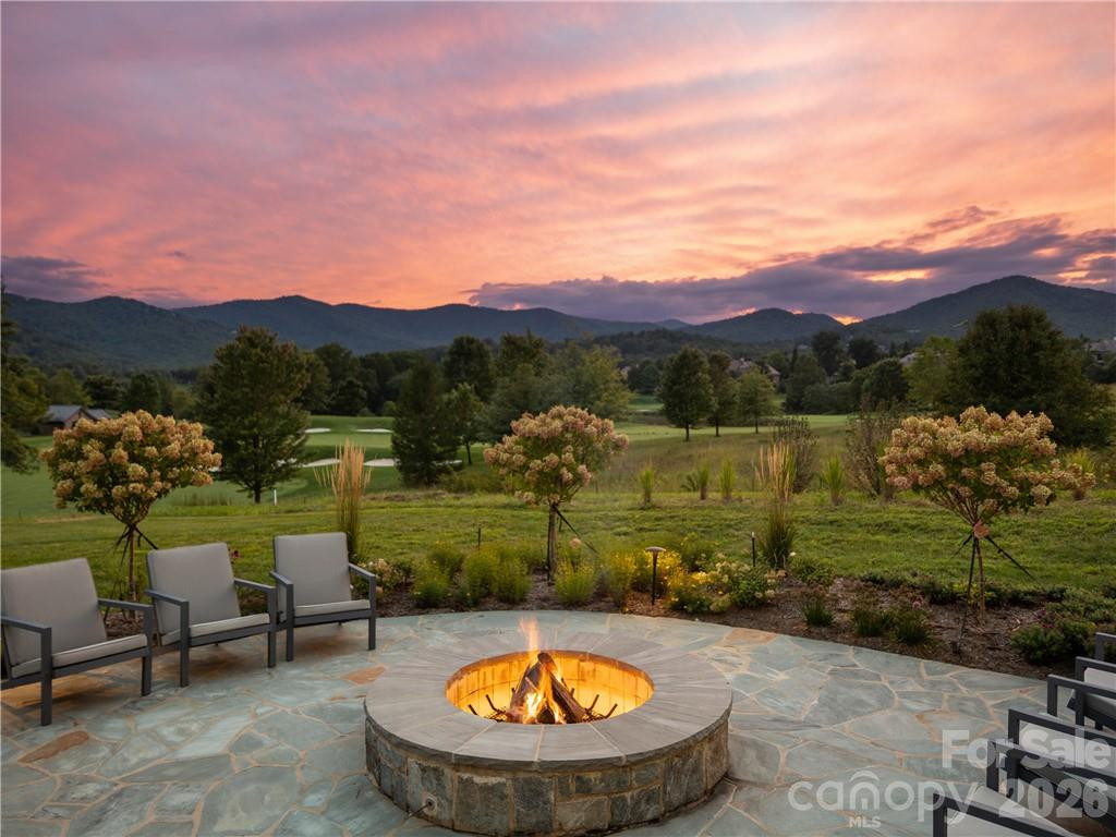 214 Folkestone Lane - Photo 48