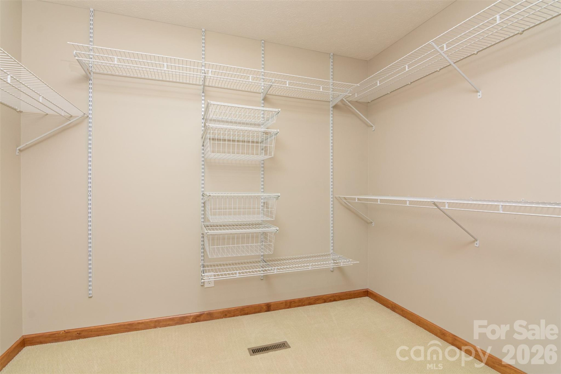 299 Carriage Summitt Way - Photo 19